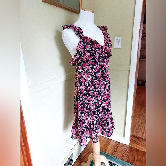 Floral Print Ruffled Openback Summer Mini Dress - Picture 3 of 8